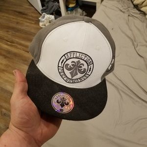 Affliction snapback